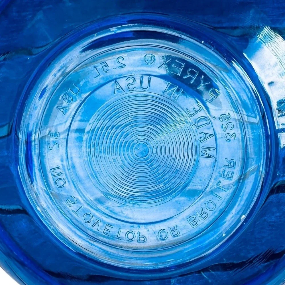 Pyrex Cobalt Blue Glass Nesting Mixing Bowls Set of 3 322 323 325 Made in USA
